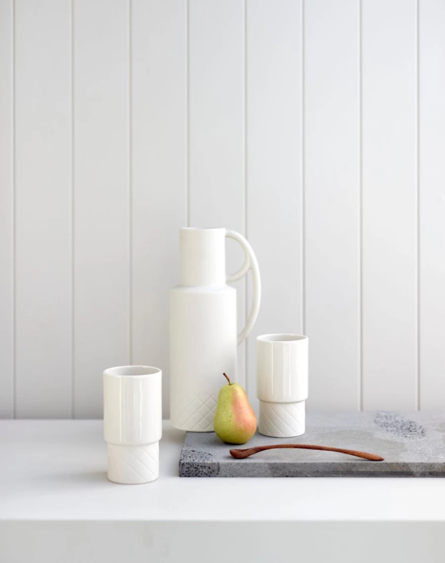 Robert Gordon Ceramic Double Handle Jug - Elegant Portrait Design for Home Decor