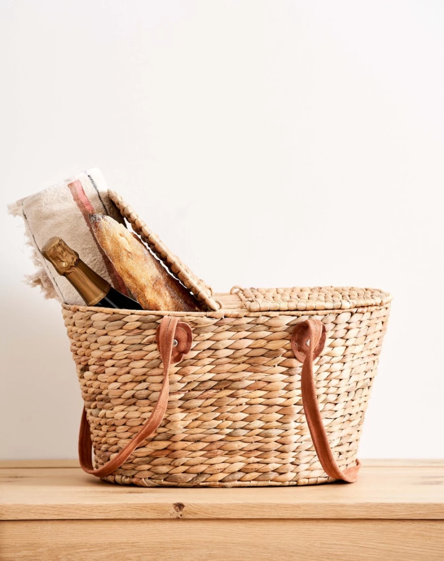 Robert Gordon Premium Picnic Basket Set for Outdoor Dining & Travel