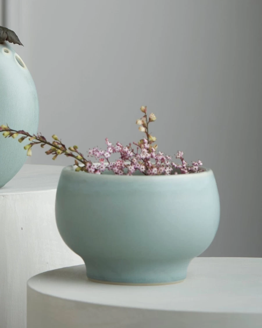 Robert Gordon Ikebana Vase - Handcrafted Ceramic Flower Vase for Modern Floral Arrangements