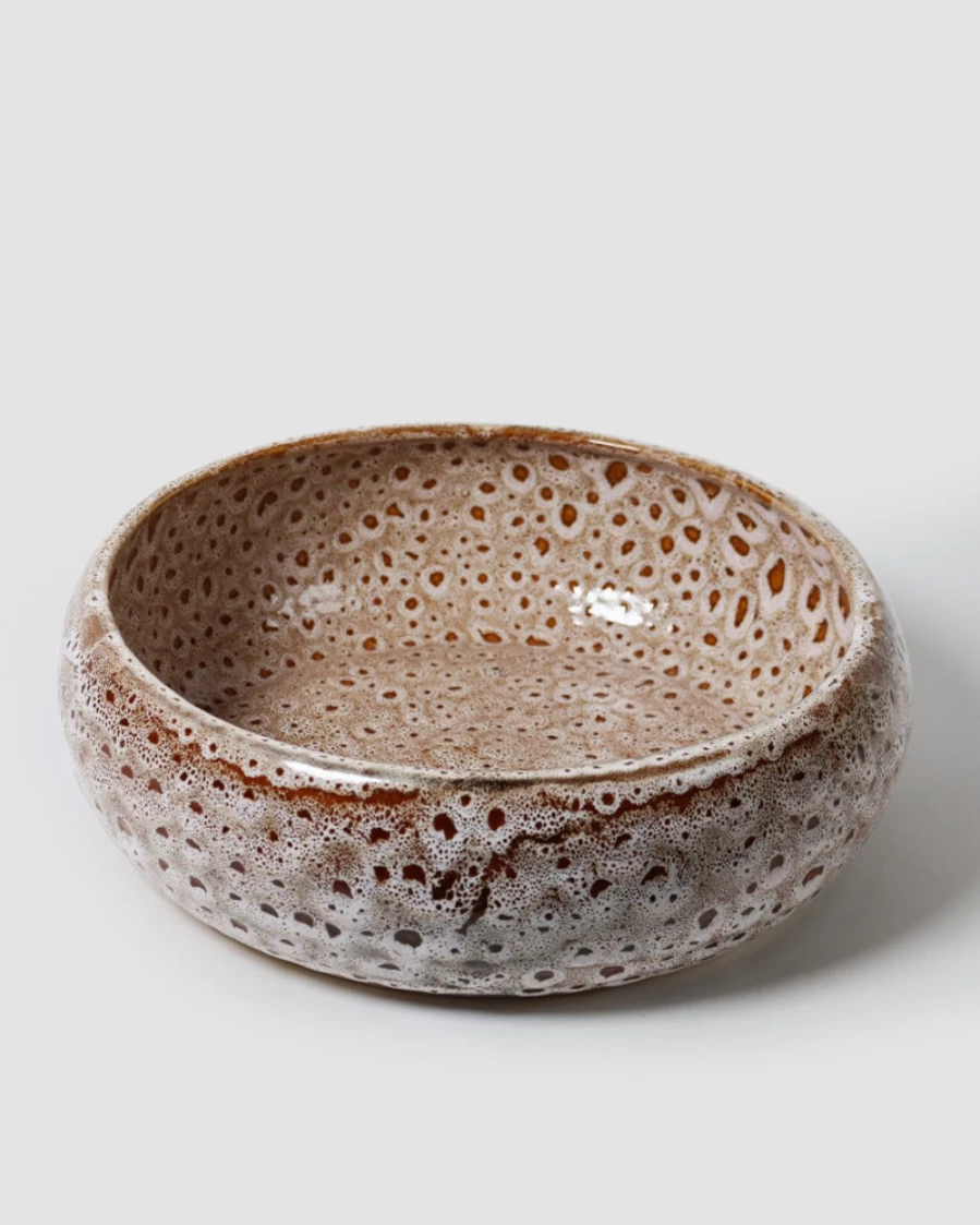 Robert Gordon White Ochre Salad Bowl – Handcrafted Ceramic Serving Dish for Fresh Meals