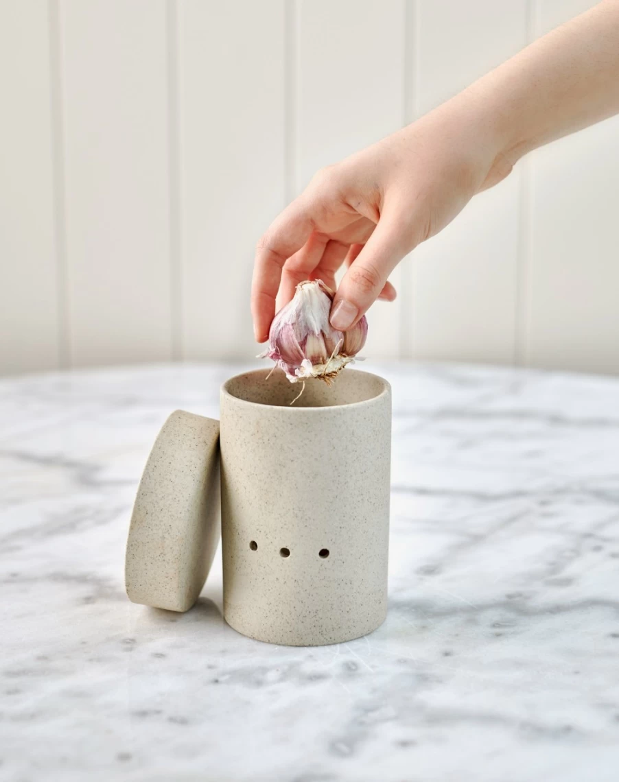 Robert Gordon Handy Little Things Garlic Canister - Airtight Kitchen Storage Container for Fresh Garlic