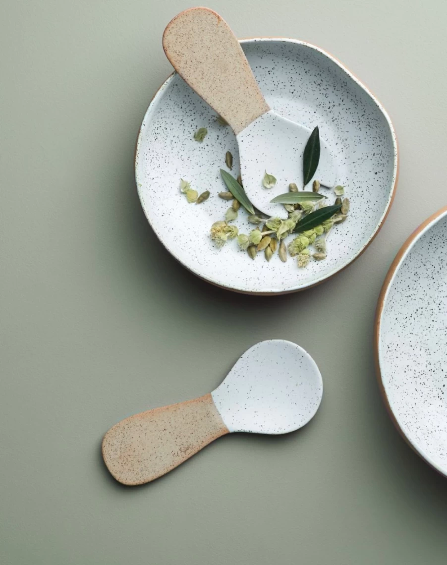 Robert Gordon Ceramic Garden to Table Salad Servers – Handcrafted Serving Utensils for Fresh Greens