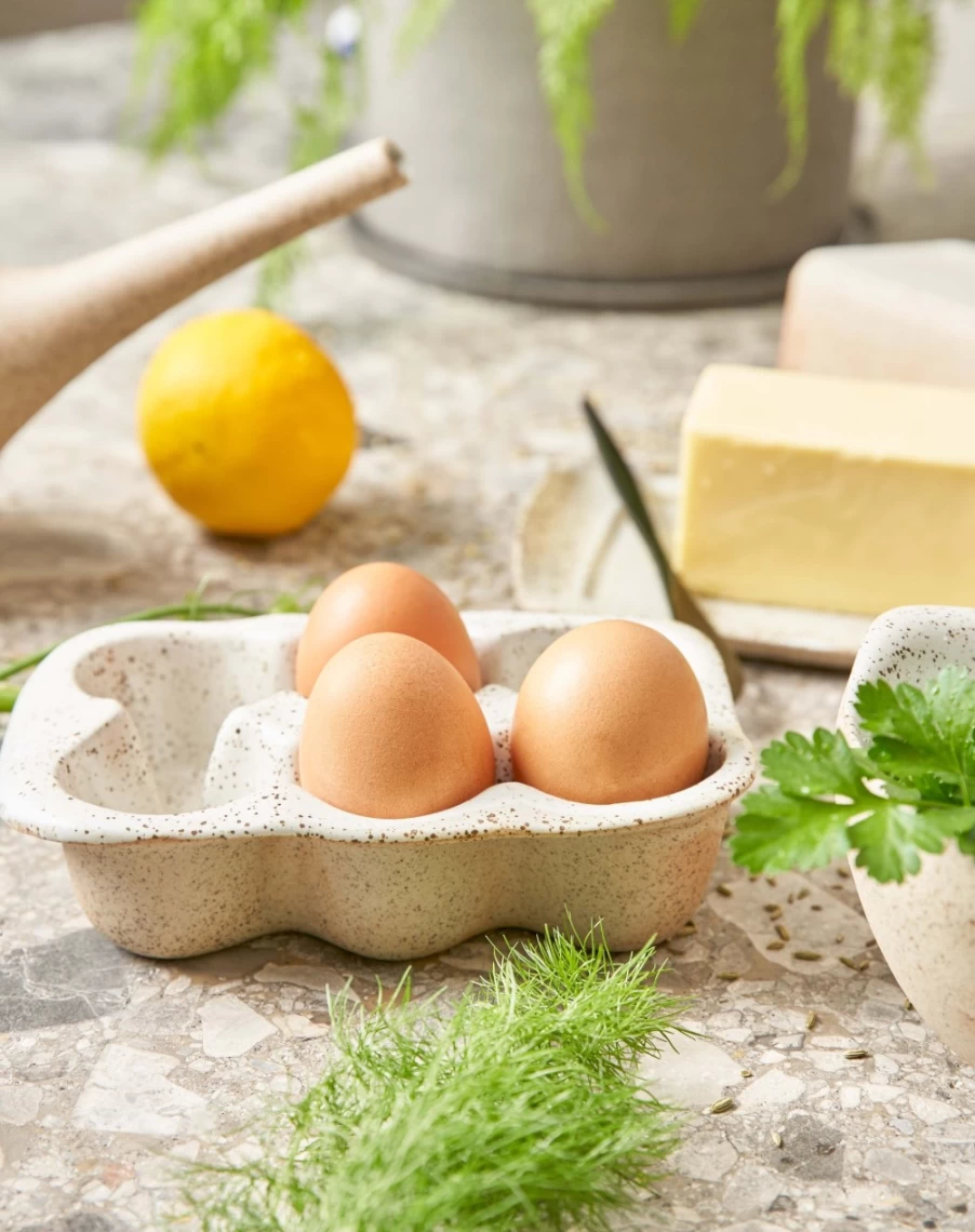 Robert Gordon Ceramic Egg Crate - Holds 6 Farm Fresh Eggs, Garden to Table Decor